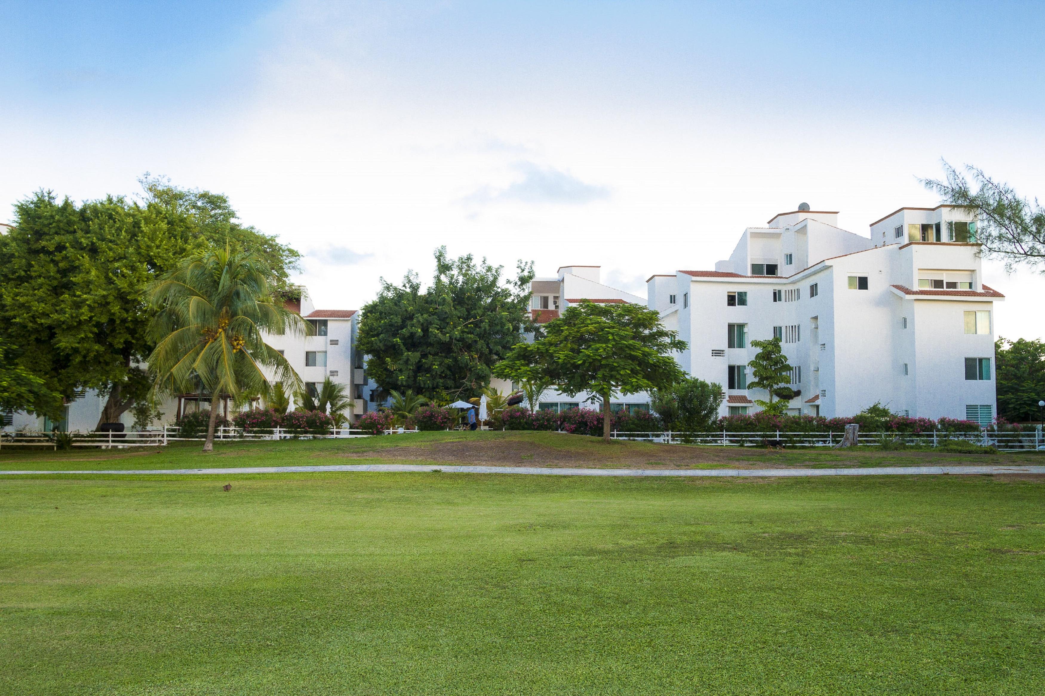Las Gaviotas Hotel & Suites Cancun Bagian luar foto