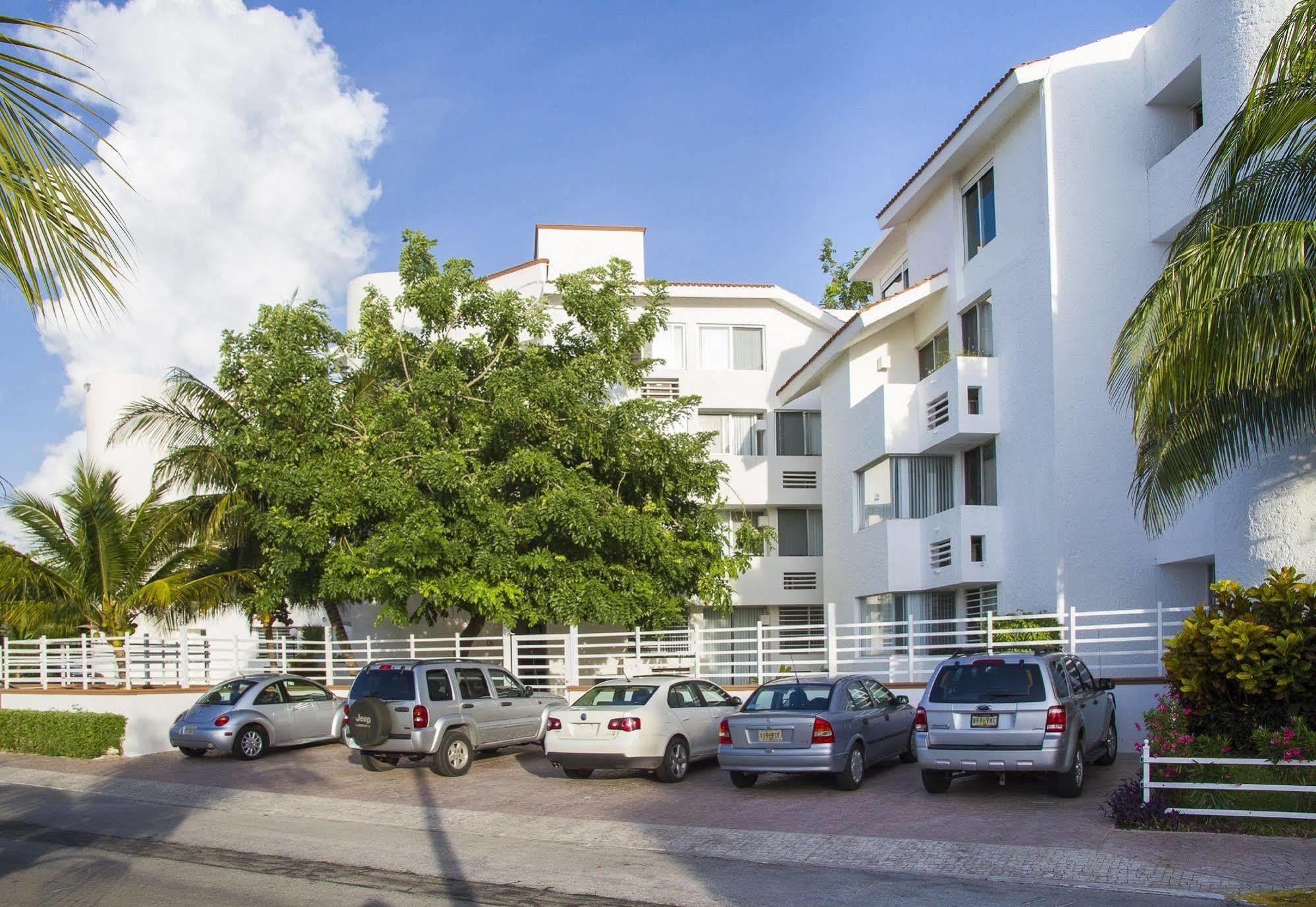 Las Gaviotas Hotel & Suites Cancun Bagian luar foto